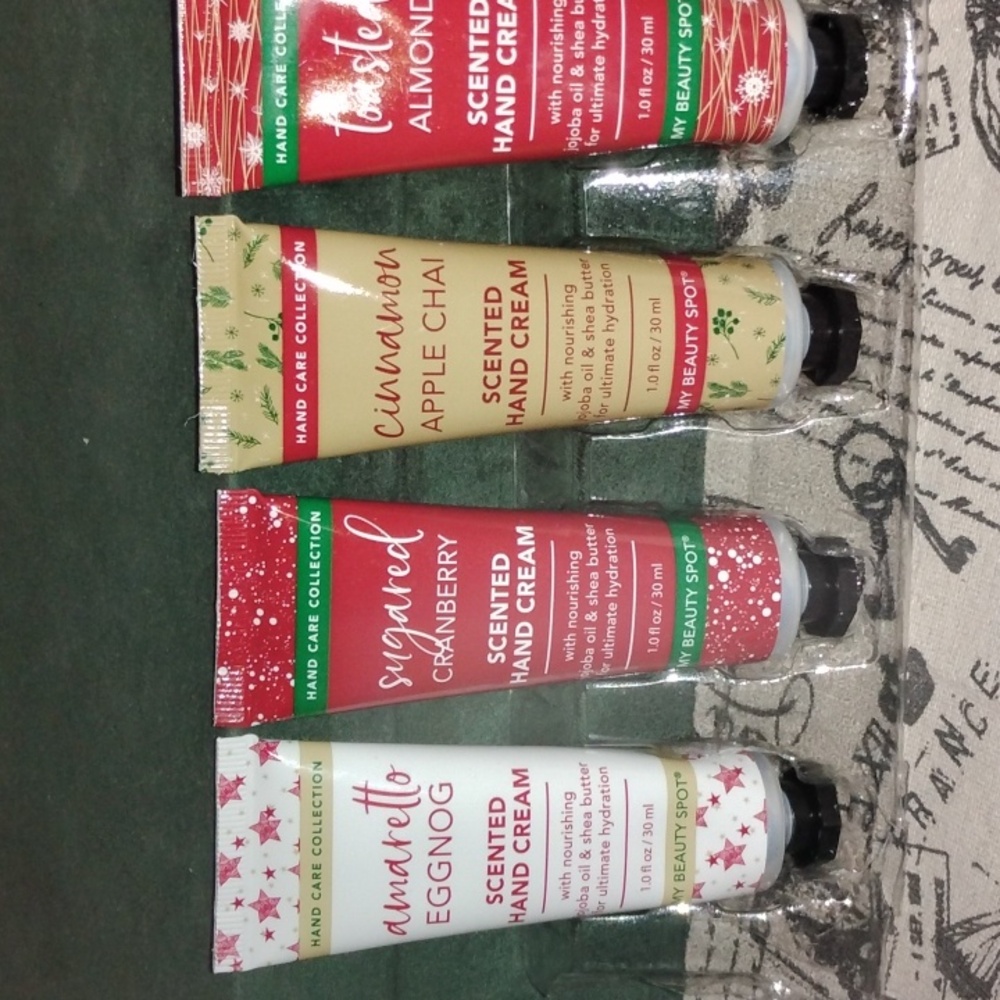 Holiday Hand Creams Set - Picture 2 of 2